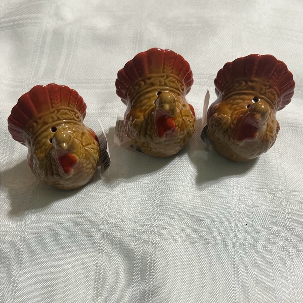 3 Pcs Ceramic Turkey Salt & Pepper Shakers Harvest Autumn Brown Thanksgiving NWT